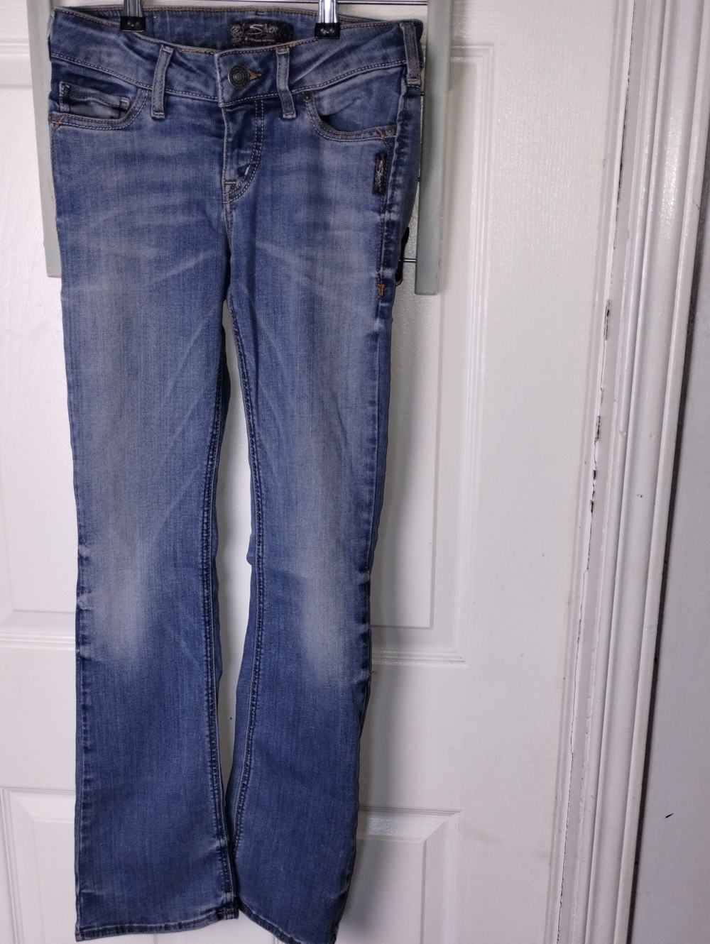 Silver Tuesday Jeans Faded Blue Flare Wide Leg Jeans. 25w 31L
